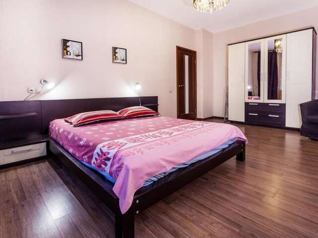 Апартаменты 2bedroom in most center Минск-12